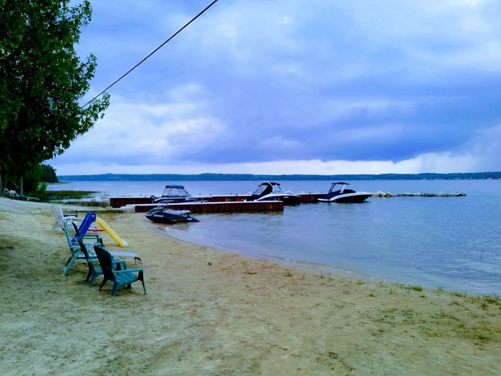 Bayshore Cottages ワイアトン エクステリア 写真